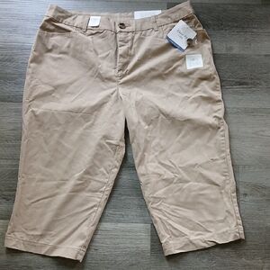 Croft & Barrow Tan Women's Capris 16W